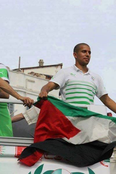 parade de l\'EN dans les rues d\'Alger après le mundial 2014