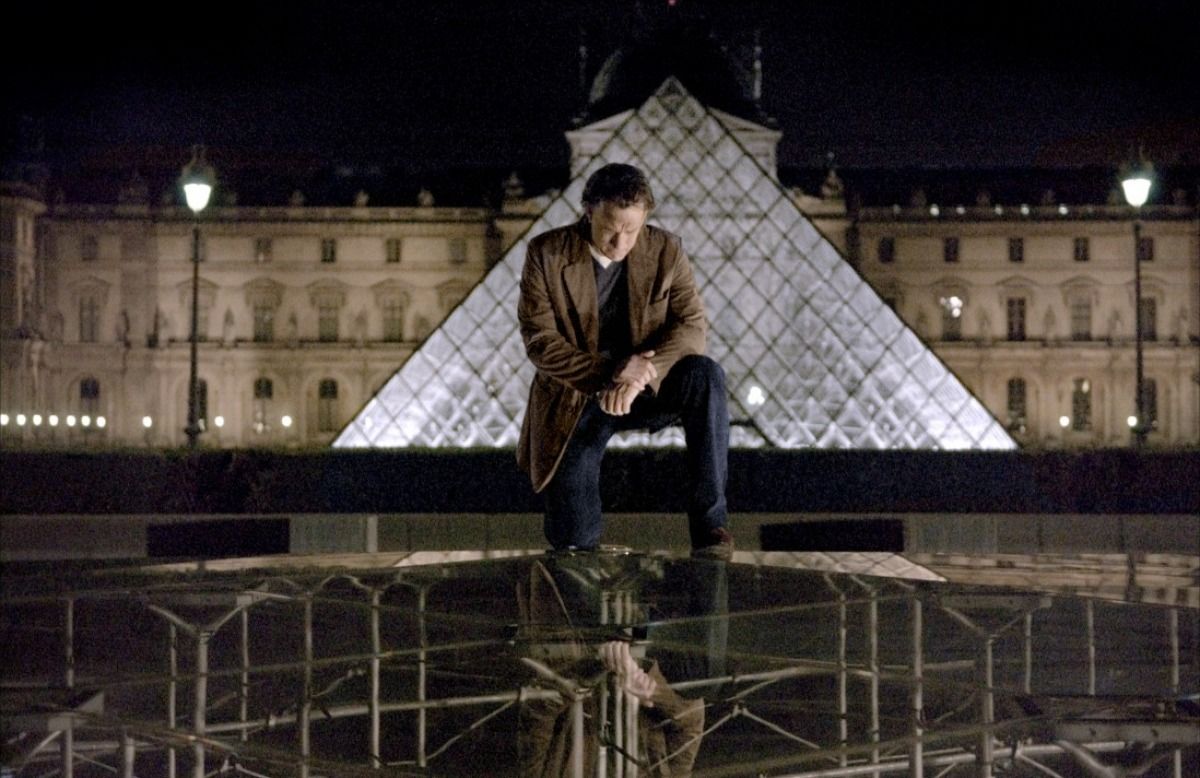 La pyramide du Louvre dans The Da Vinci Code de Ron Howard | Code movie,  Movies, Film