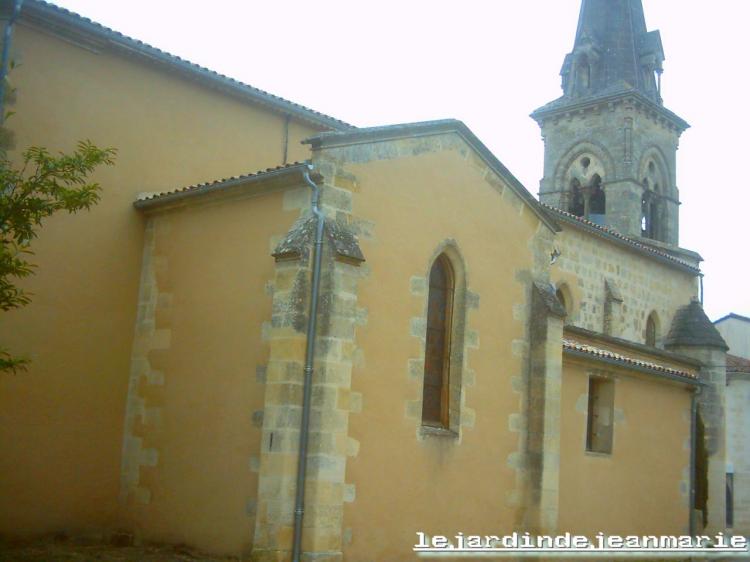 Église Saint-Germain a Auros (gironde) une très belle èglise