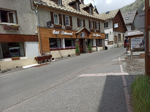 Auberge Le Saint Antoine à Pelvoux (Hautes Alpes)