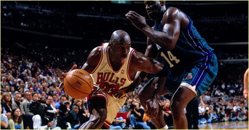 Chicago Bulls vs. Charlotte Hornets - 3 mai 1998 - Conf. SF Game 1