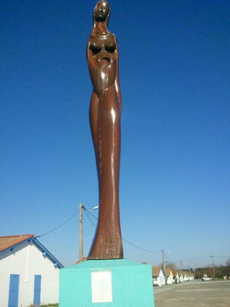 La Femme Océane se refait une beauté (2/2).