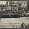 La foule massée sur le boulevard International à Calais pour le défilé du 14 juillet 1918