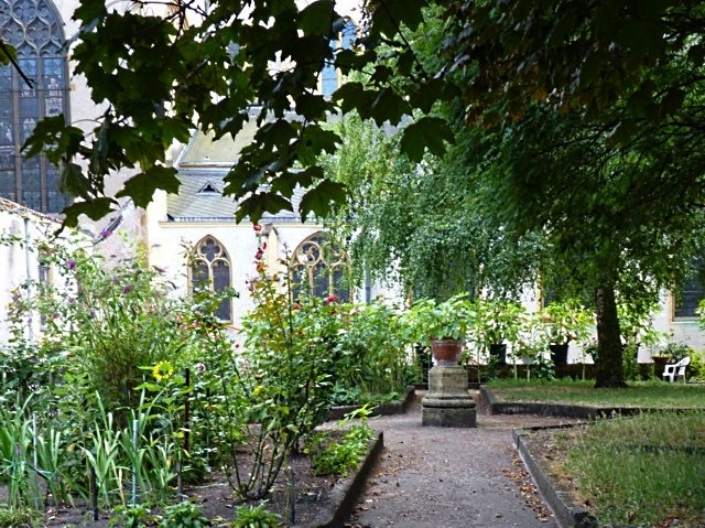 Jardin de curé église Saint-Martin Metz 2011 - 4