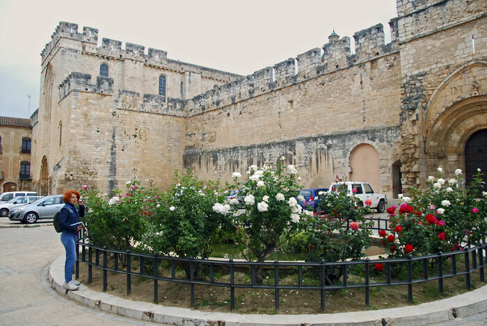 Catalogne - Entrée du monastère de Santes Creus