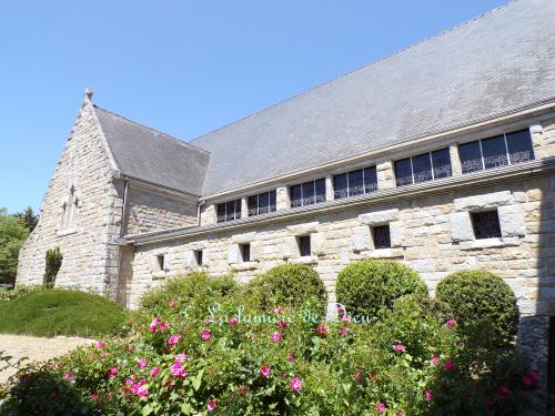 Plouharnel, l'abbaye Sainte Anne de Kergonan