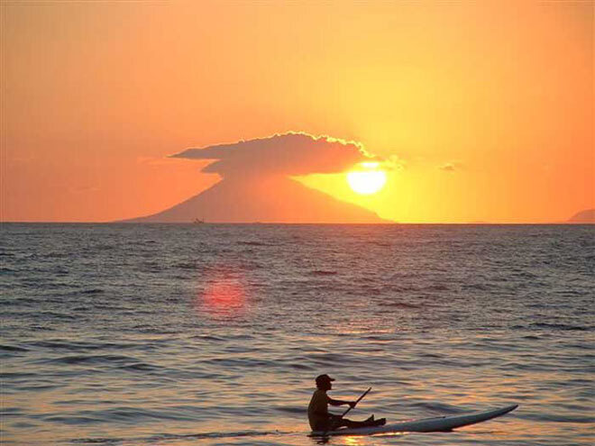 Coucher de soleil sur le Krakatoa