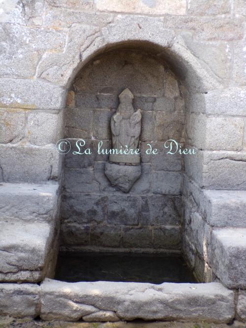 île de Saint Cado, la fontaine de Saint Cado