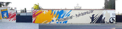 Realisation d'une oeuvre originale 83m x 4m sur le mur d'entrée de la commune de Puisserguier (34) Juillet 2017. http://www.jerc-tbm.com/crbst_7.html