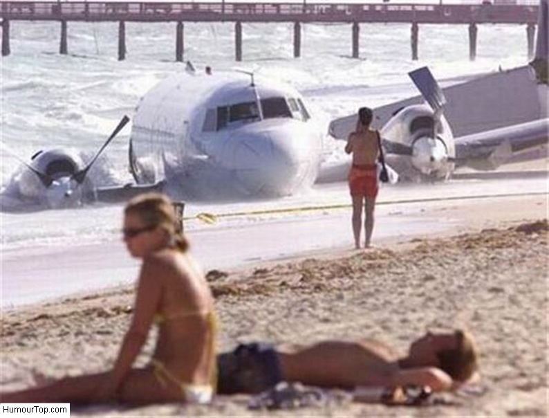 Crash d'avion sur la plage