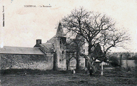 LES REMPARTS DE TORTEVAL (Calvados)