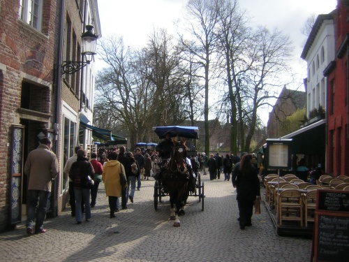 BRUGES, LA VENISE DU NORD