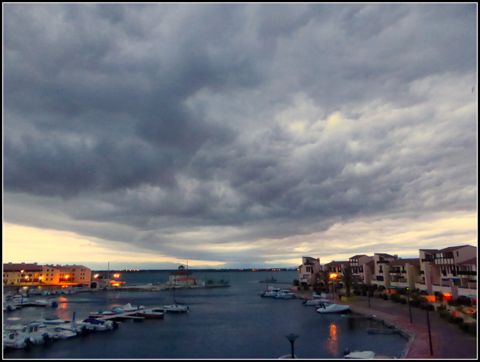 Ciel d'orage sur Port-Barcarès