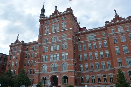 Sherbrooke école Notre Dame