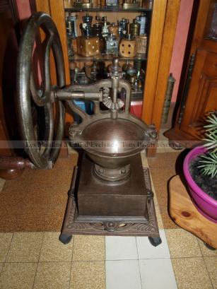 Moulin à café de Comptoir Peugeot à volant
