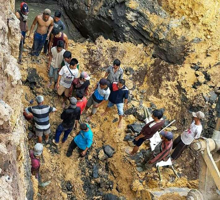 Indonésie: onze mineurs tués dans un glissement de terrain