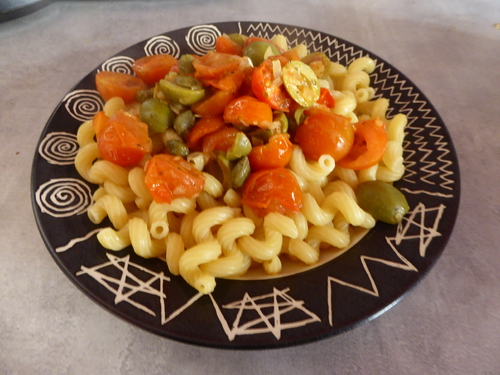 Des Serpentini aux Tomates, Câpres et Olives vertes