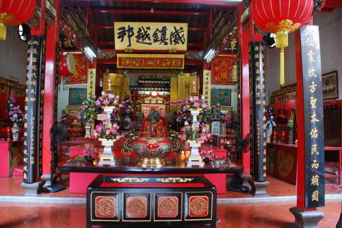 Samedi 13 juillet Ethnies et lucioles