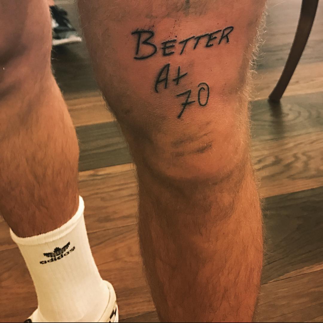 Tatouage Au Dessus Du Genou Homme Découvrez la signification du nouveau tatouage de Justin Bieber - People  Ciné News