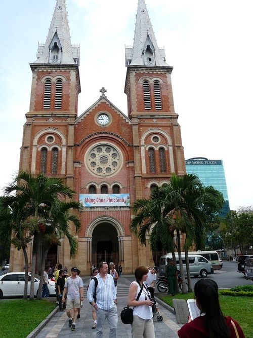 la cathédrale d'Ho chi minh ville