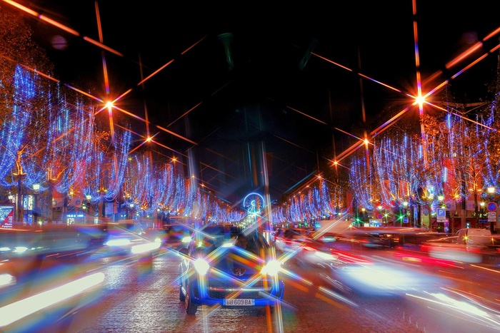 Paris la nuit à Noël- les Champs et la grande roue