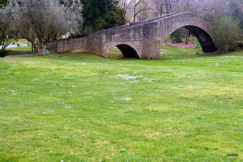 Villegly (Aude) : le vieux pont (2)