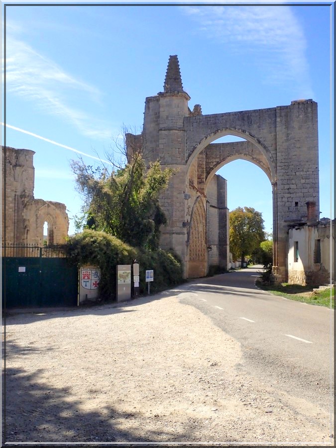 936 - Suite37 : -Notre Chemin vers St Jacques de Compostelle à travers ses anecdotes-