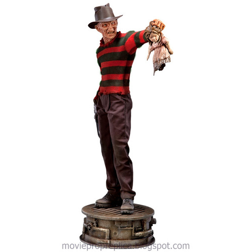 Freddy's glove and Freddy himself (since the beginning)