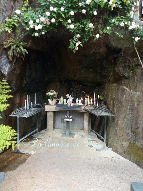 Plumelec, la grotte