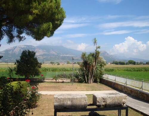 Patrimoine mondial de l'Unseco : Cilento et le Vallo Diano, avec les sites archéologiques de                                                                 Paestum et Velia - Italie