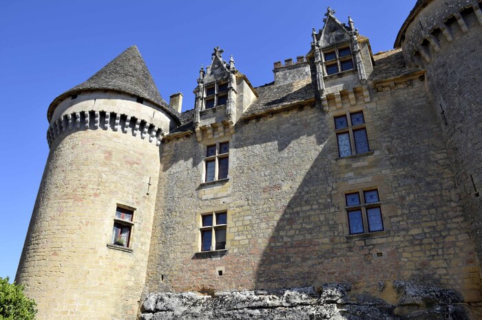 J14 - Périgord - Vallée de la Dordogne - Château de Fénelon - La façade du donjon