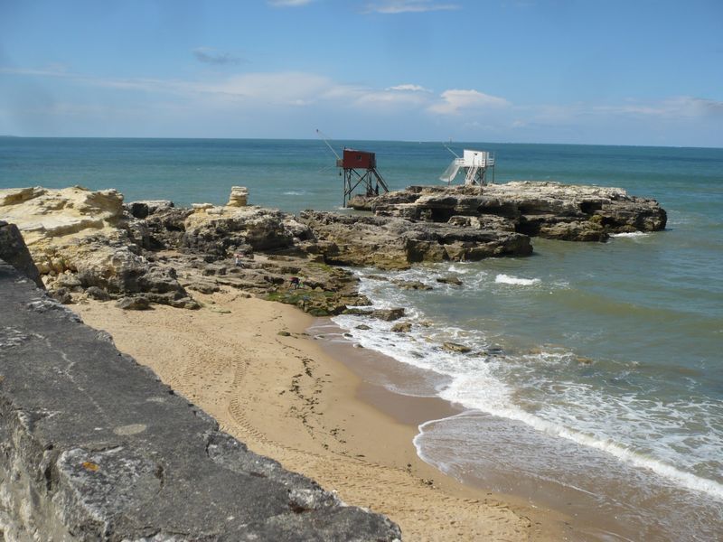 Vues générales de la plage du Platin, les deux premières de lundi, la troisième de jeudi au retour. Elle est très étendue ! Je ne suis pas allée jusqu'au bout.