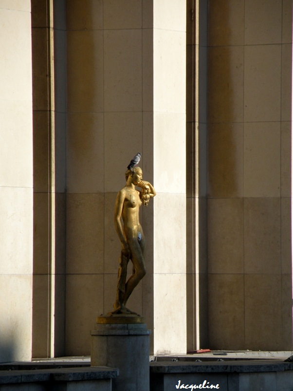 Les statues du Trocadéro