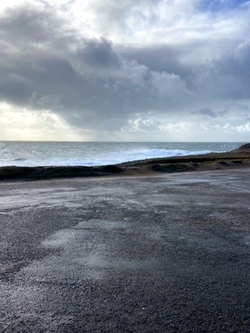 Rando à Quiberon le 04 12 2023 , 25 randonneurs ont marché 8km sans pluie mais avec beaucoup de vent !!!!!