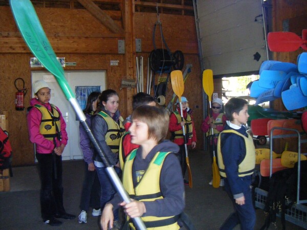 Prise en main du matériel de kayak et de voile