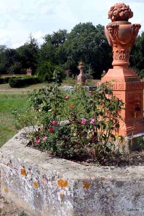 Château de Larra : les jardins ...