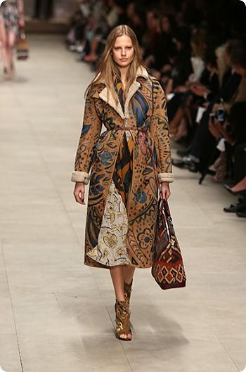 London Fashion Week - Burberry Prorsum et ses foulards - Tartangirl's  Wardrobe