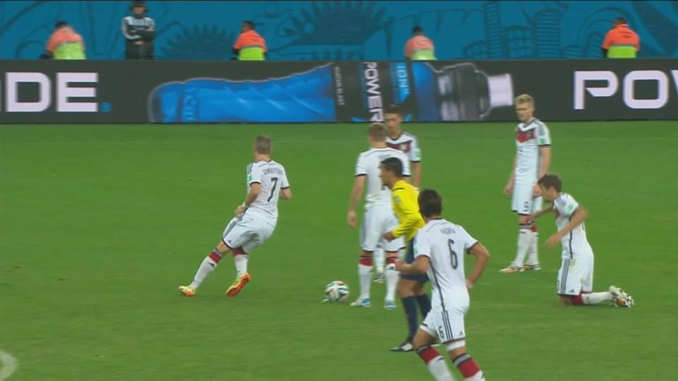 Lundi 30.6.2014 à Porto Alegre Allemagne-EN 2-1 après prolongations