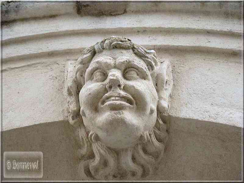 La Rochelle rue de l'Escale mascaron