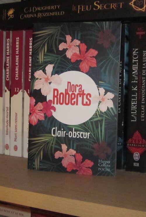 Roberts, Nora - Clair-Obscur