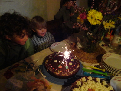 Blog de melimelodesptitsblanpain : Méli Mélo des p'tits Blanpain!, Le gâteau au chocolat des anniversaires!