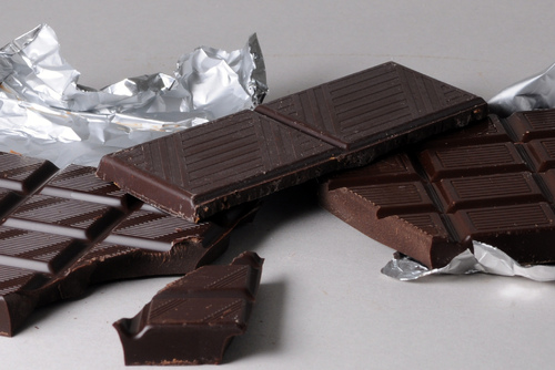Chocolat noir tablettes (Wikipédia).jpg