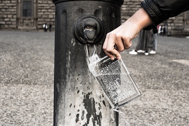 Buvez l'eau des fontaines ...