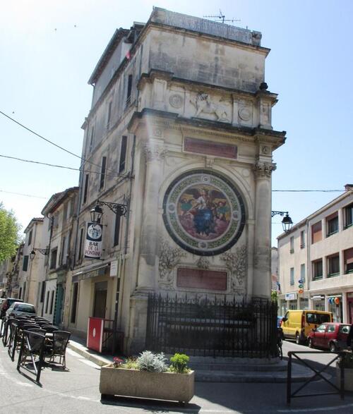 La fontaine Amédée Pichot à Arles