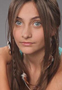 PARIS JACKSON : ILS ONT TRAFIQUE LA VOIX DE MON PERE SUR L'ALBUM MICHAEL !