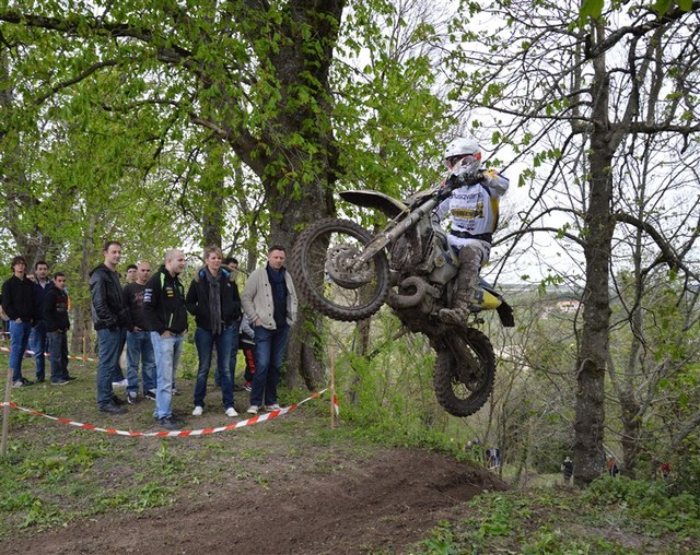 Blog de sylviebernard-art-bouteville : sylviebernard-art-bouteville, Enduro du château de Bouteville 30.03.2014