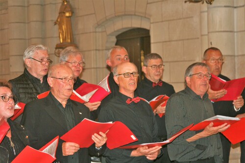 Echange avec la chorale du Colombier de Notre Dame de Gravenchon