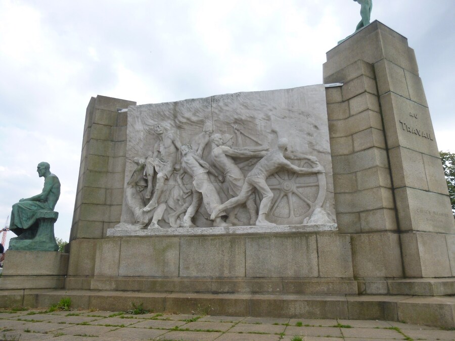 Monument au travail Laeken Belgique