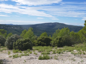 Peu après le sommet, vue sur le Montounier