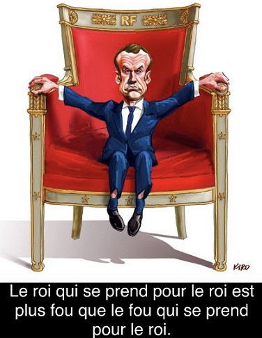 Notre ridicule président en tournée !!!